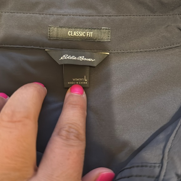 Eddie Bauer button up - Picture 2 of 3
